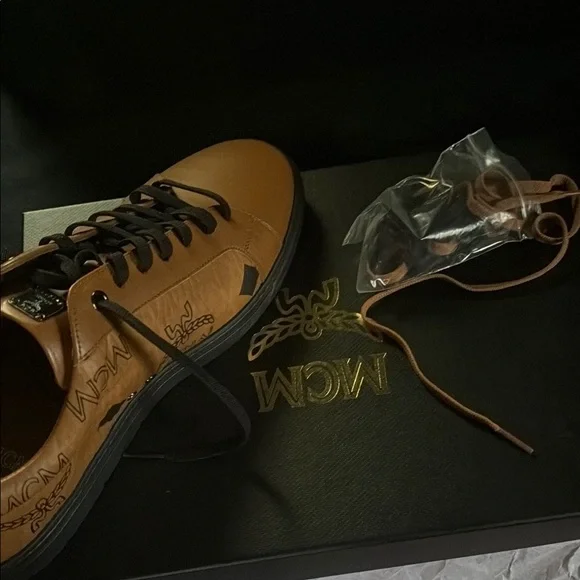 MCM Men's Brown Leather Sneakers - Picture 3 of 6